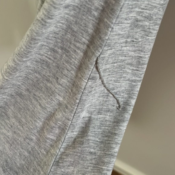 WITCHERY Small grey marle too with belt - Picture 6 of 7